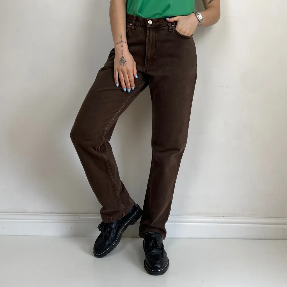 Brown Straight Leg Jeans - SMALL